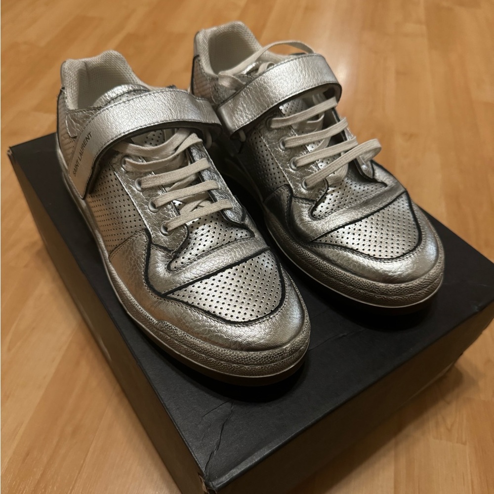 Saint Laurent SL24 low top sneakers